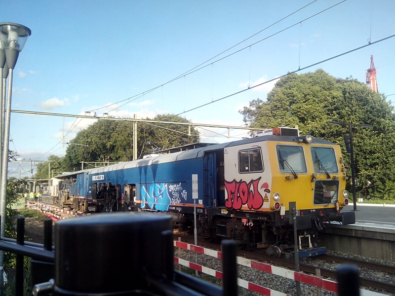 spoor beschadigd harderwijk reparatie1 onderstopmachine volkerrail staat standby