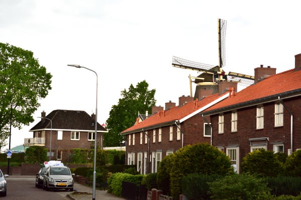 zeebuurt van Damstraat Harderwijk uitzicht op molen de HOOP